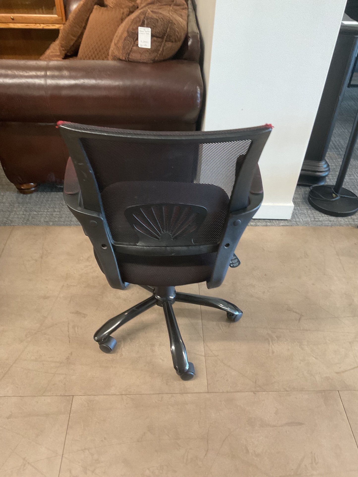 Mesh Office Chair with Armrests