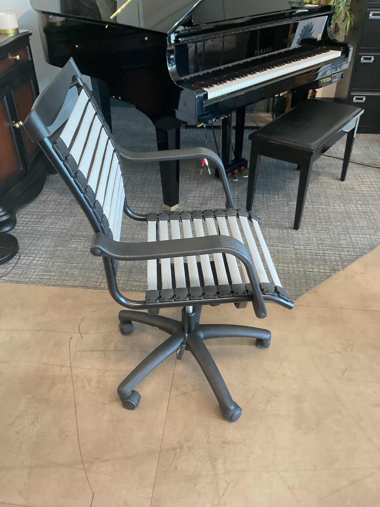 Bungee Office Chair