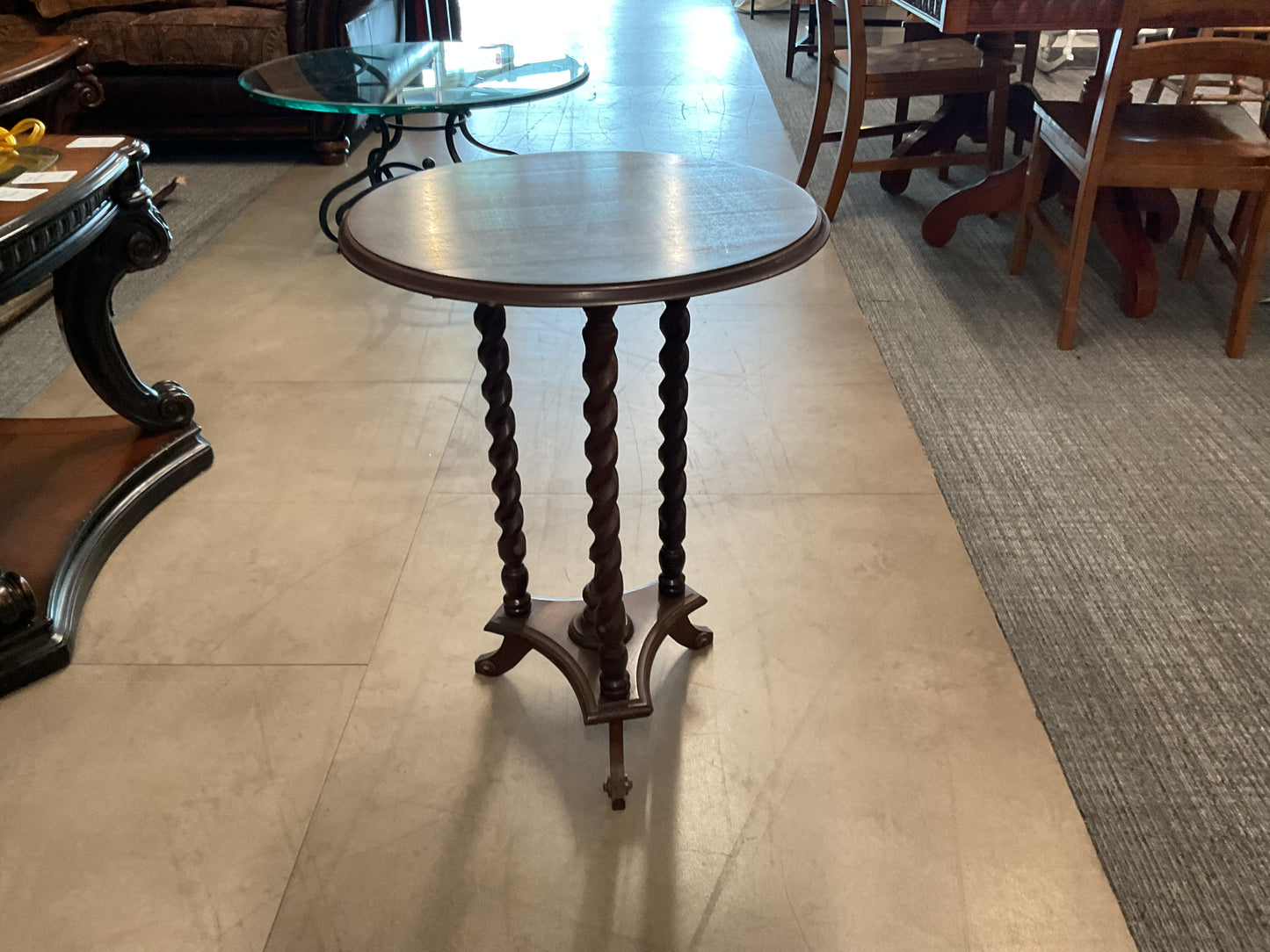 Singular Plant Stand
