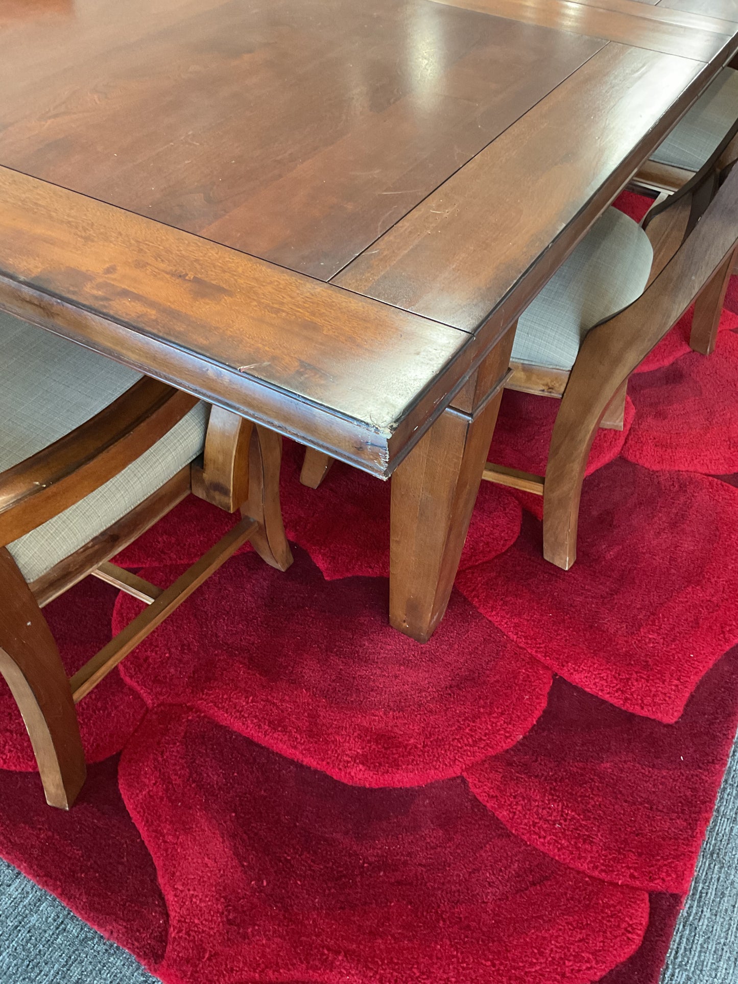 Itsa Beauty Dining Set