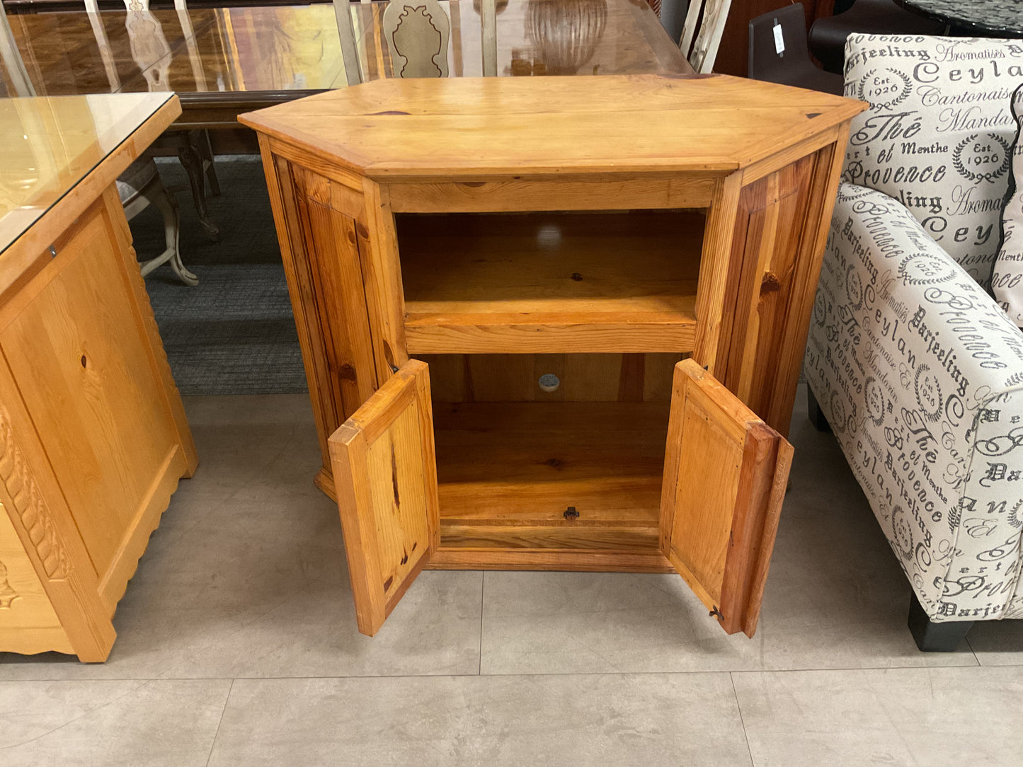 Different Angle Console
