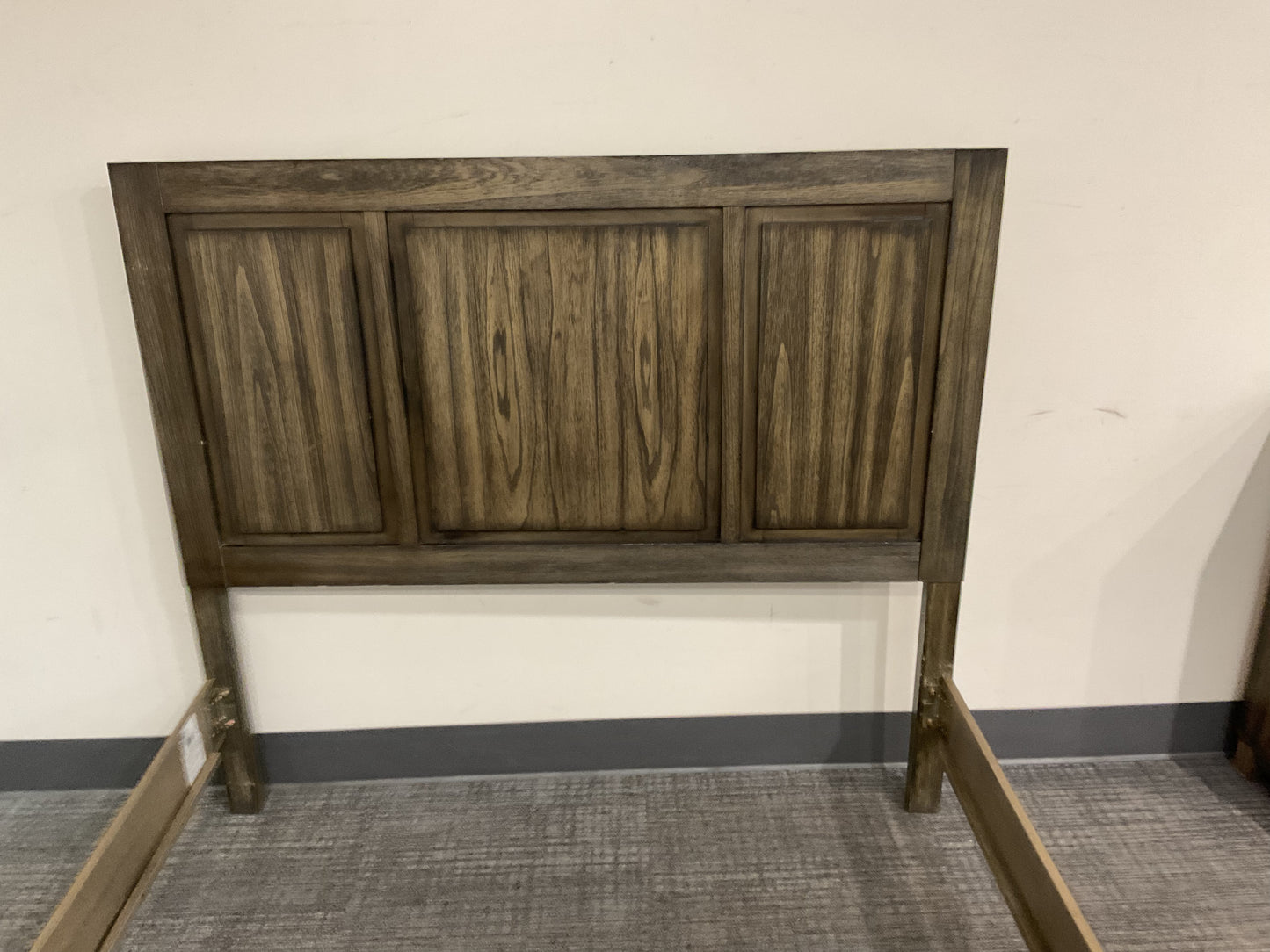 Silver Queen Bed Frame (B020)