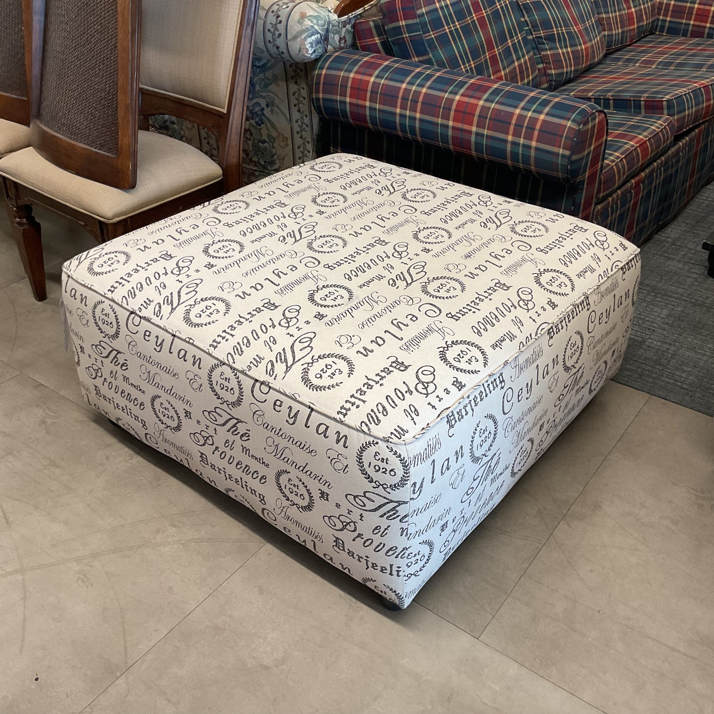 Signature Ottoman