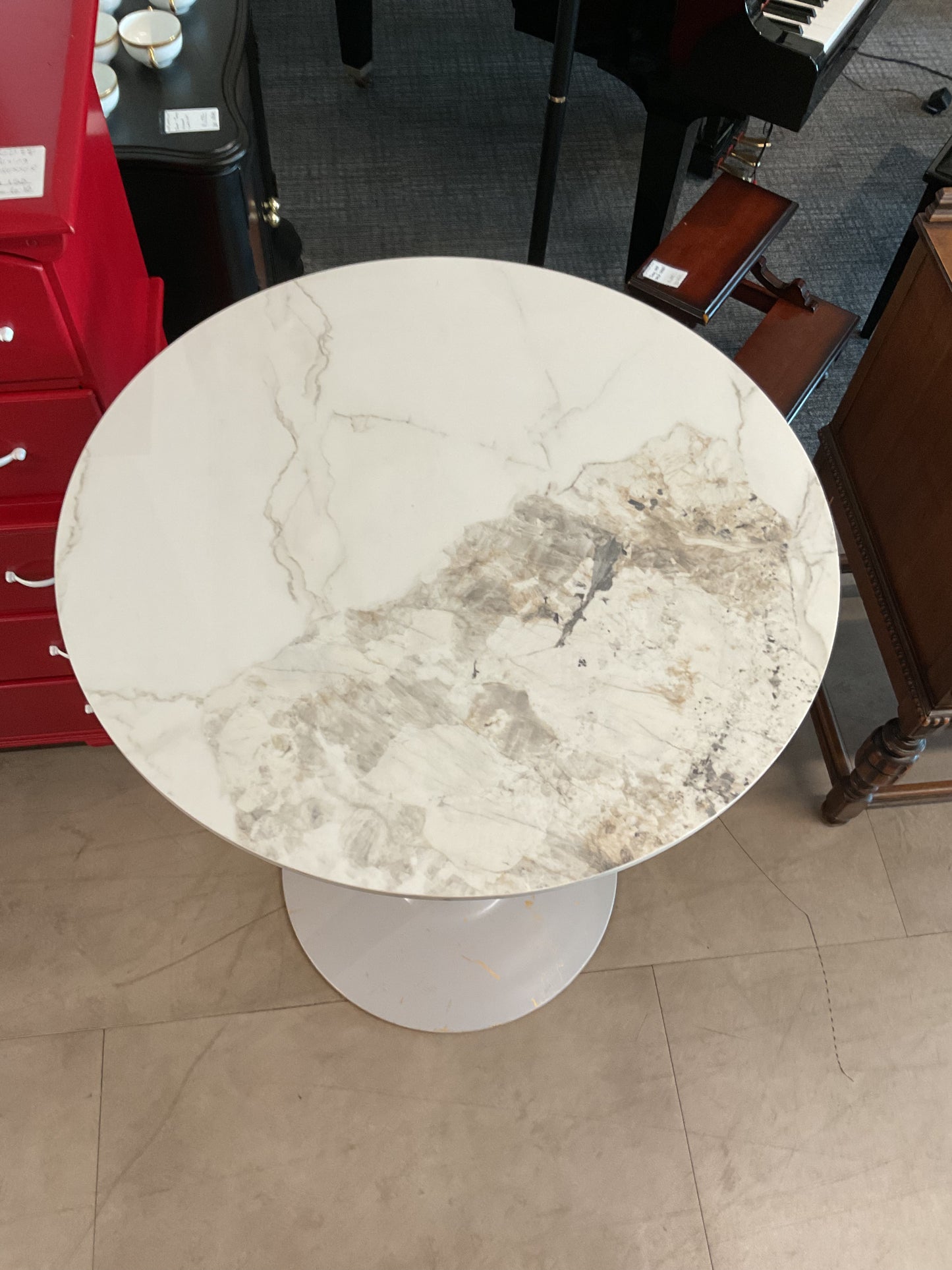 Round Marble Top Tulip Pedestal Table