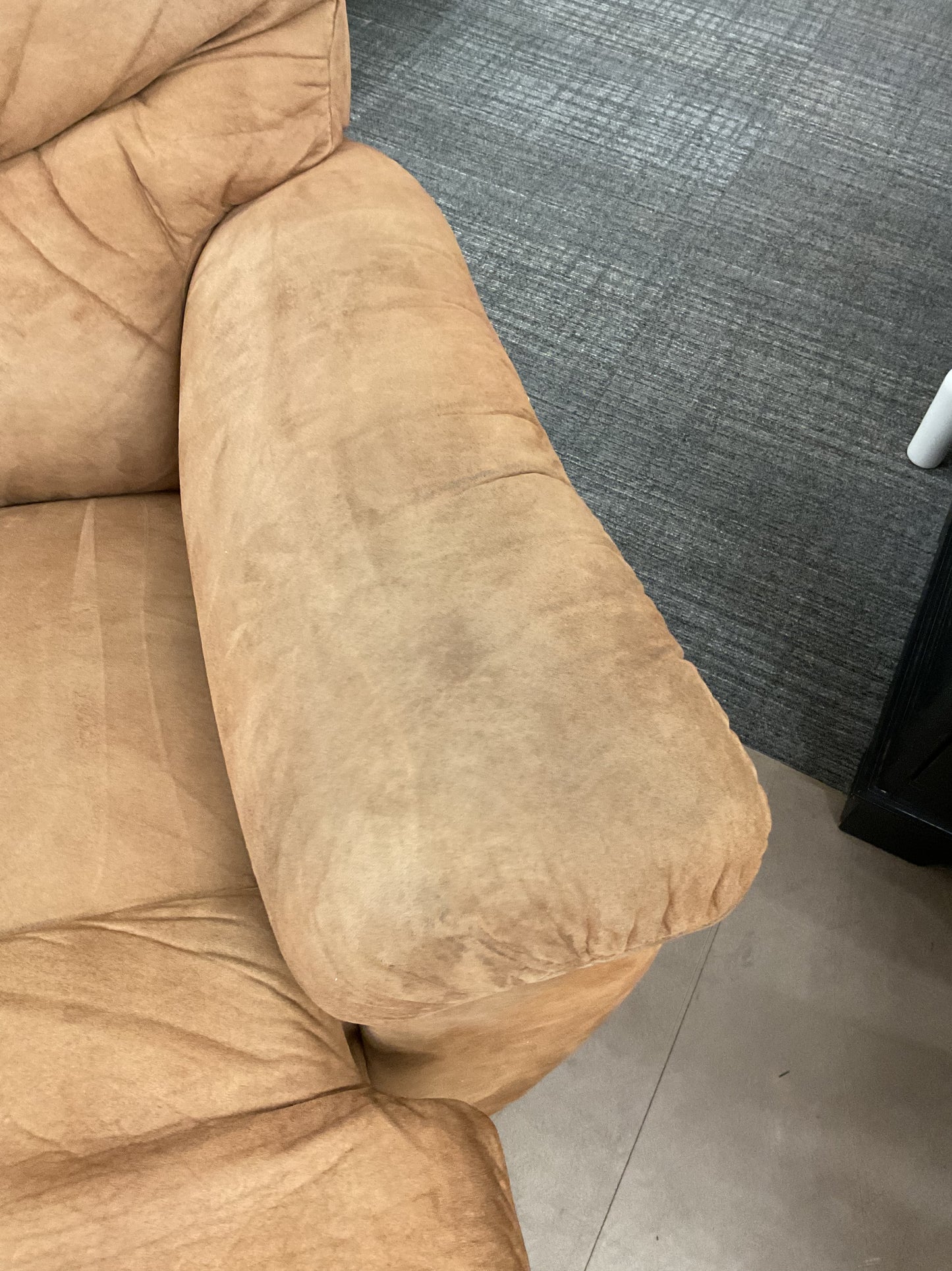 *WH*Fawn Manual Rocking Recliner