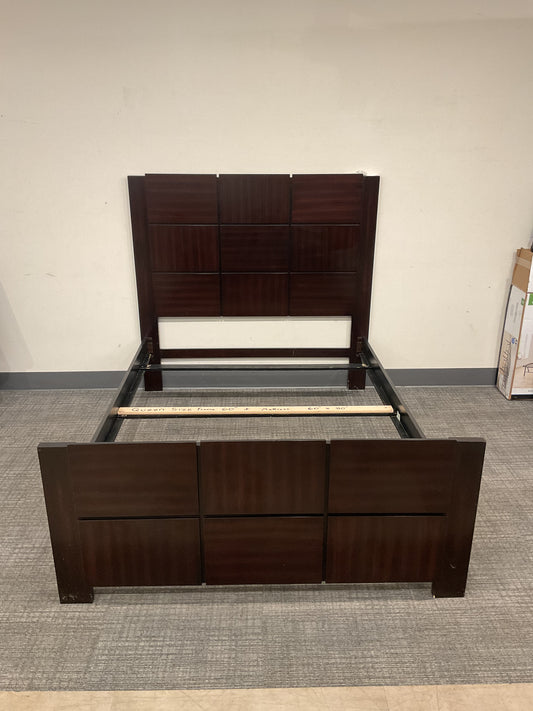 Queenie Bed (G65)