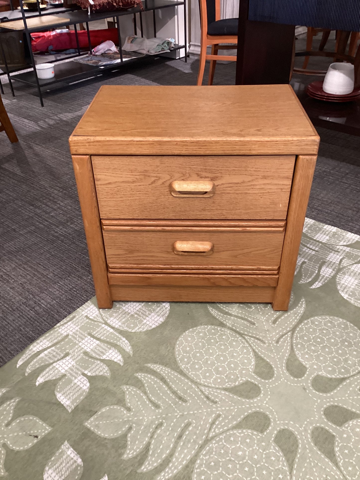 Grainy Nightstand *Wh*