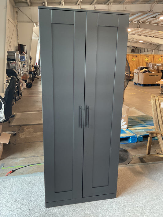 Big Ol’ Wardrobe *WH*