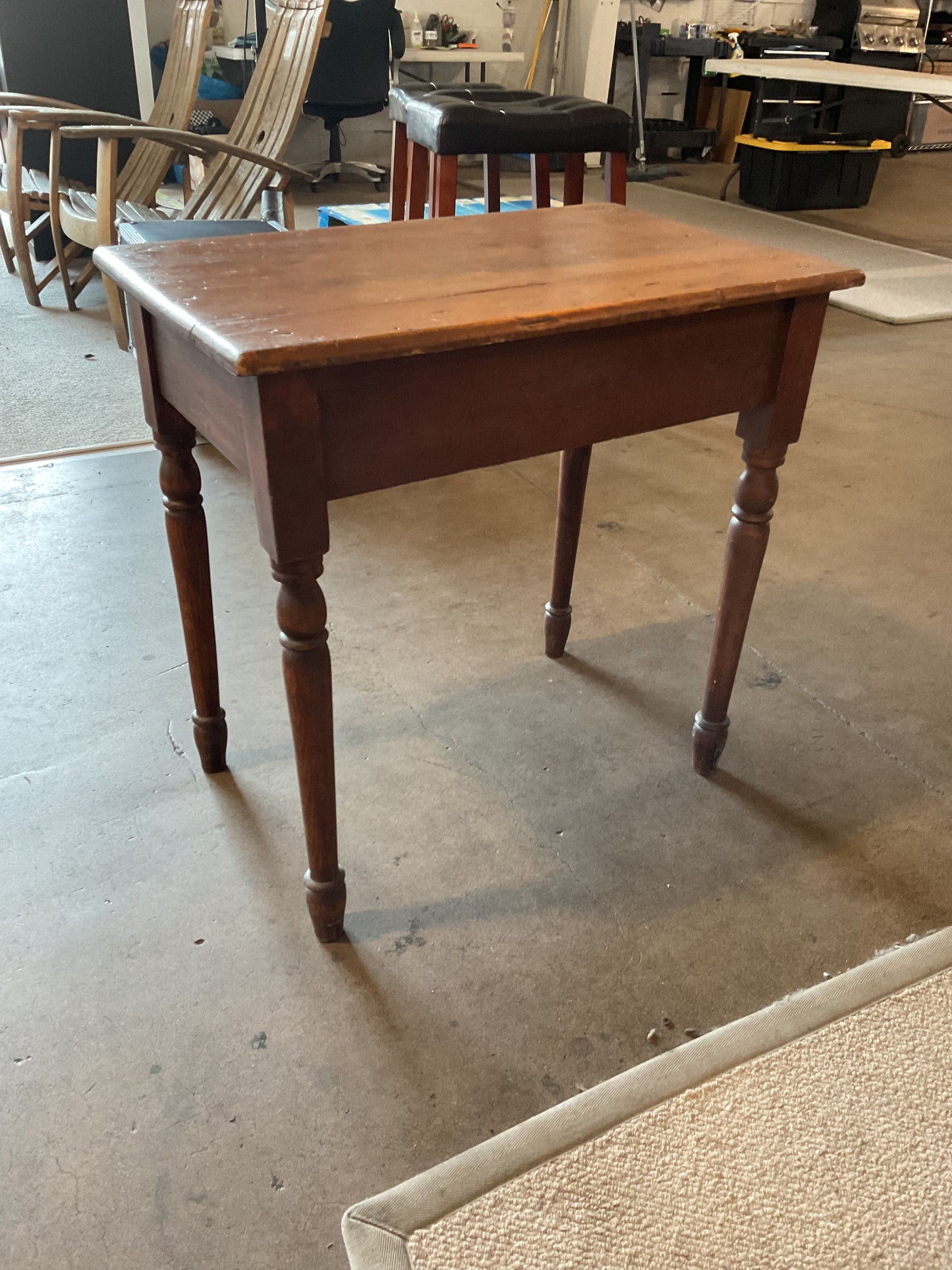 She Vintage Table *WH*