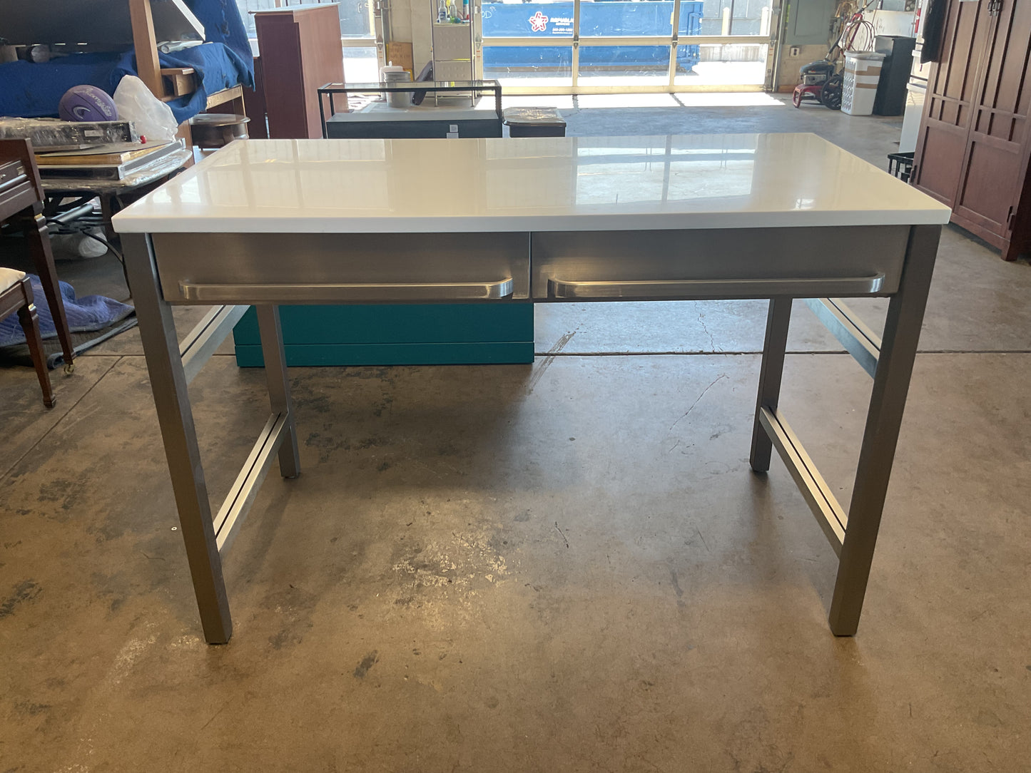 Kitchen Island **WH**