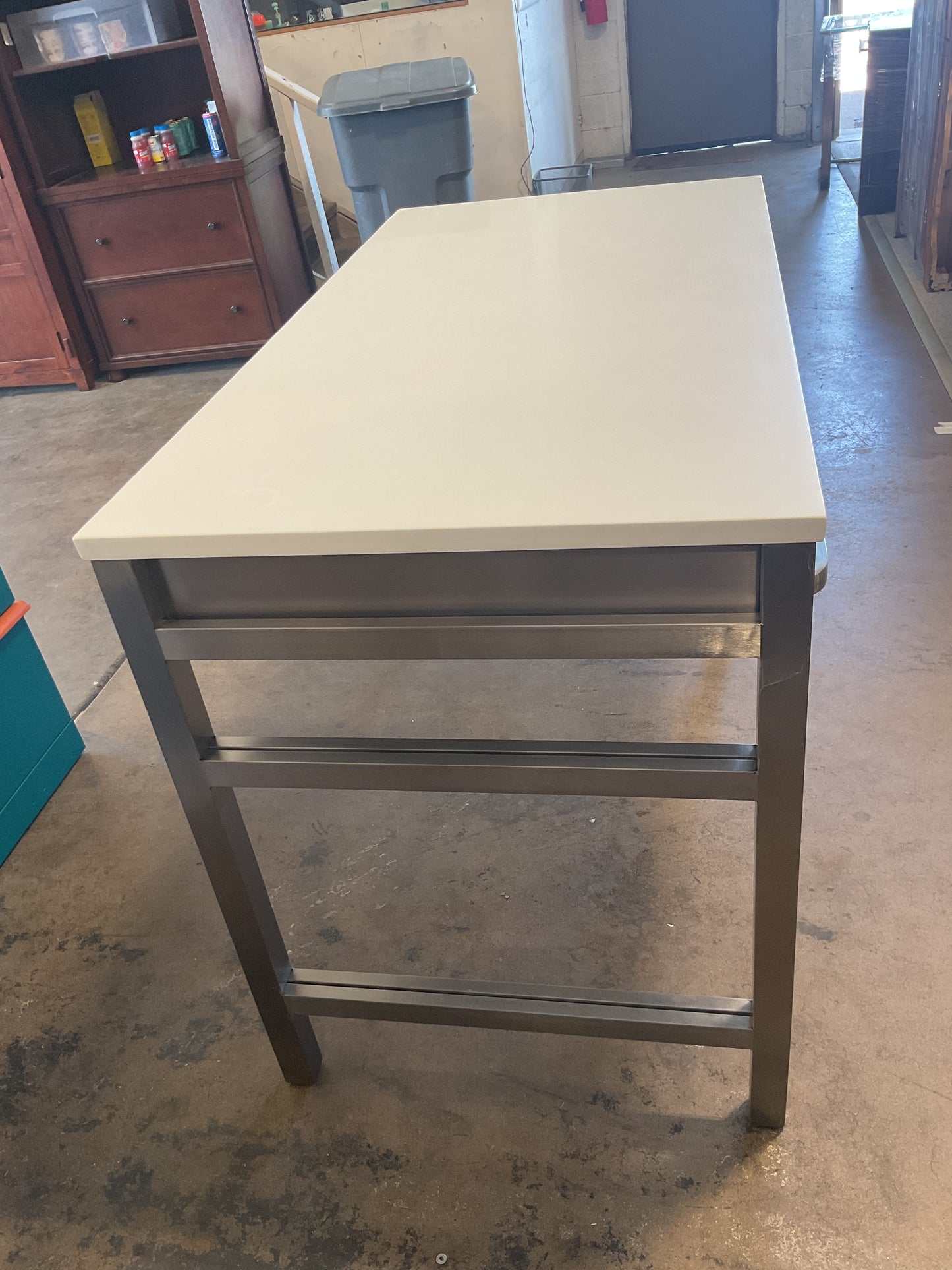 Kitchen Island **WH**