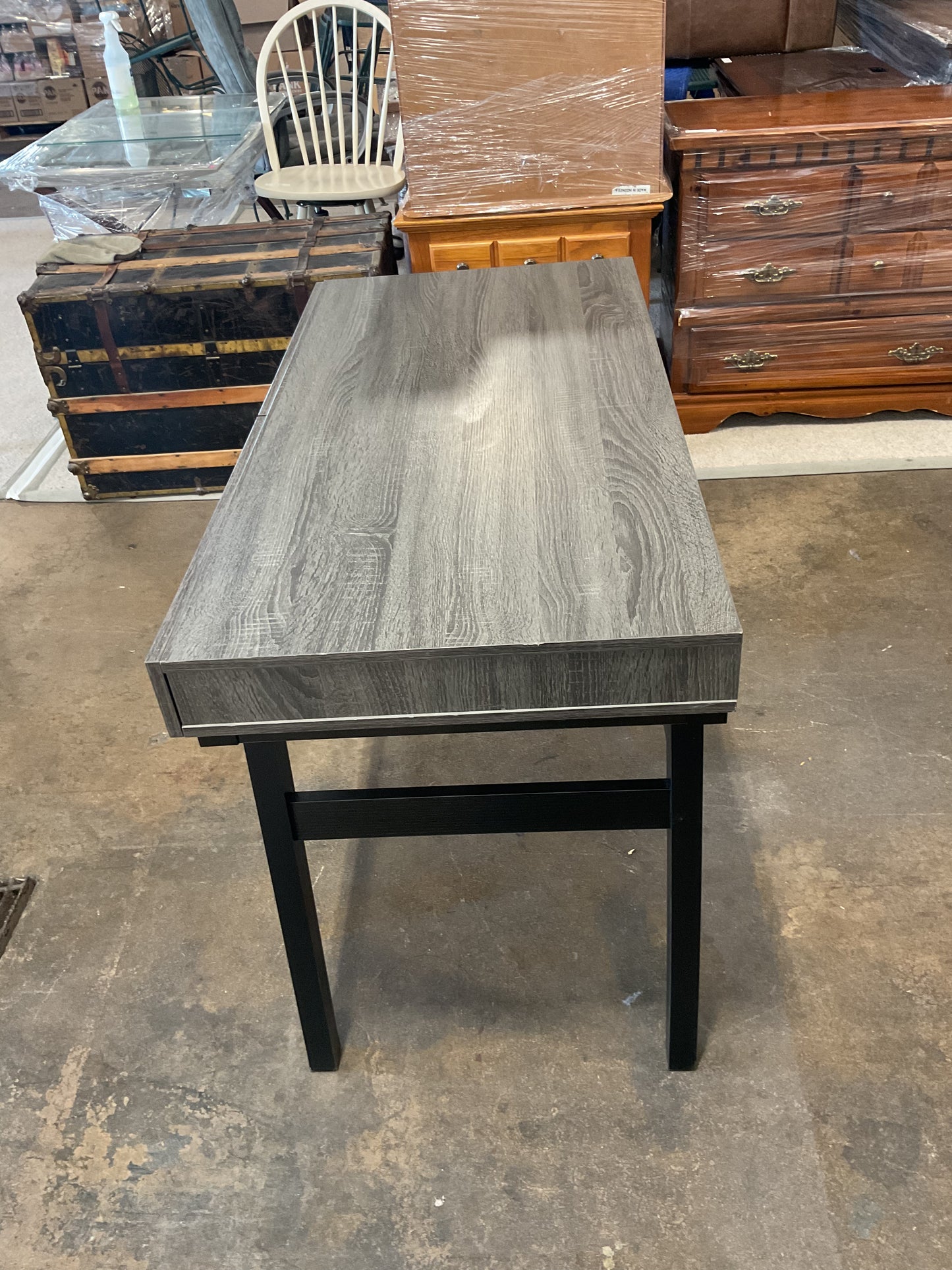Shady Gray Desk **WH**