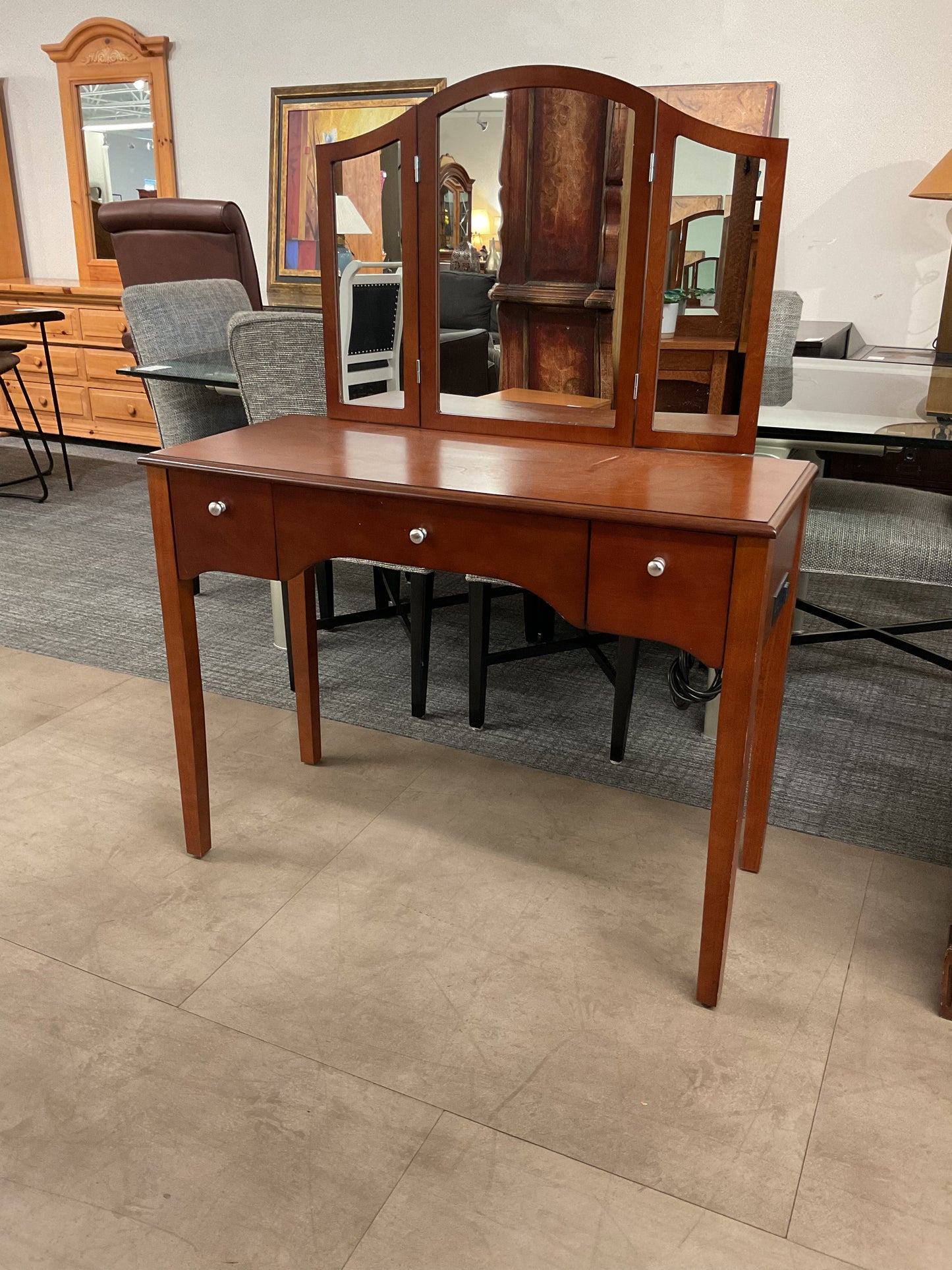 Cami Vanity