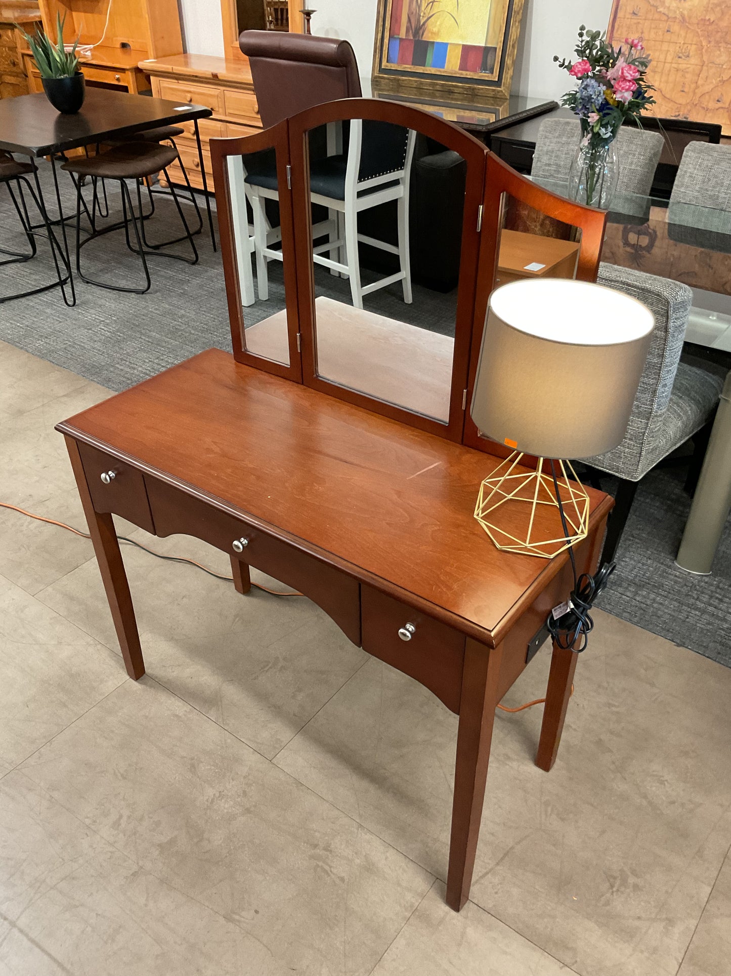 Cami Vanity