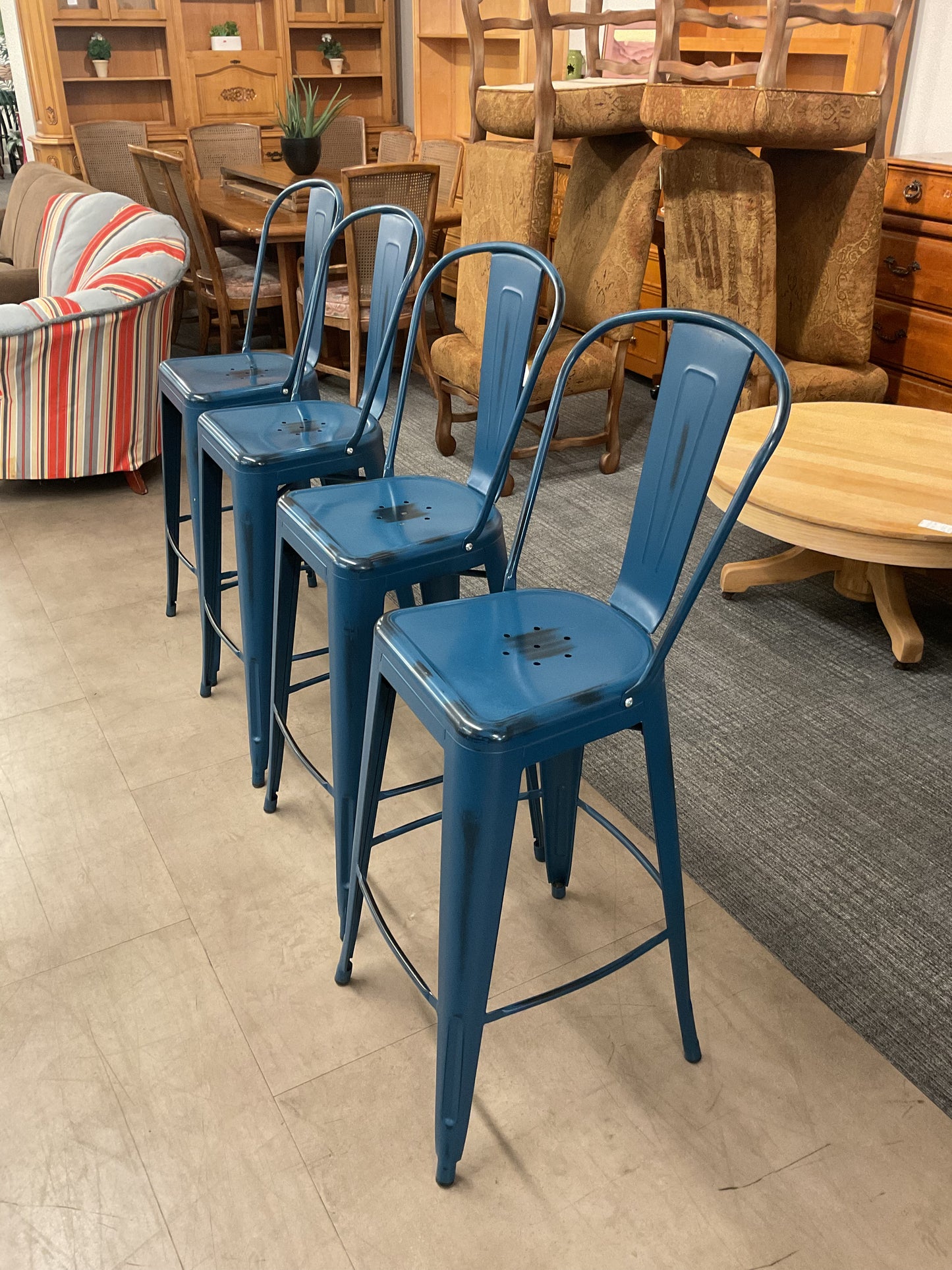Wally’s Stool Set