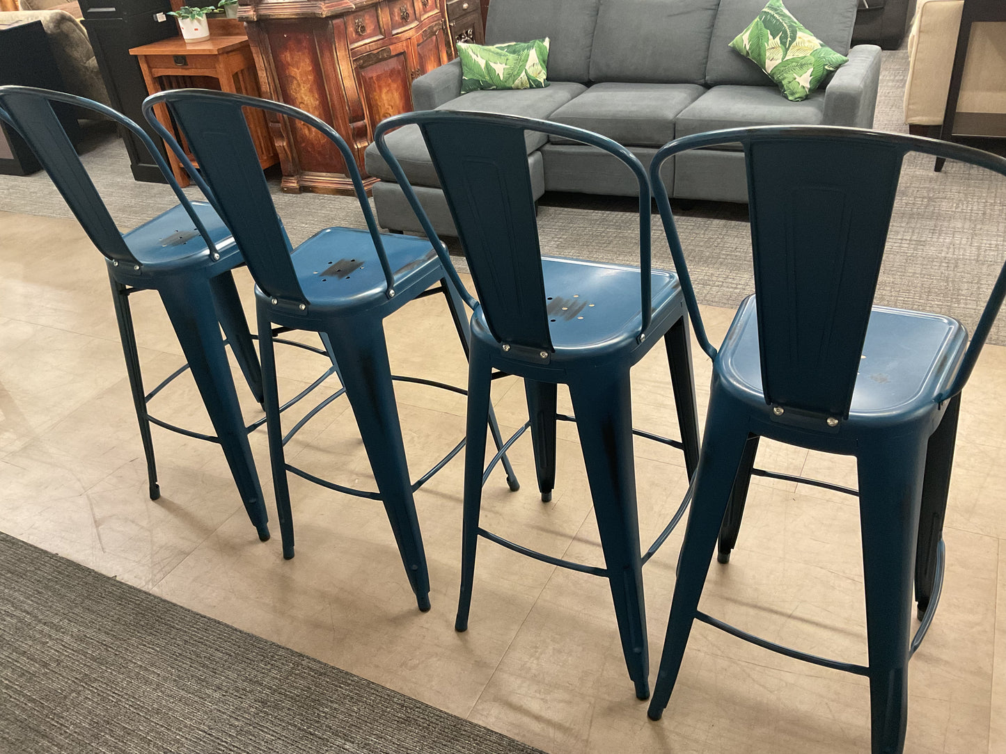 Wally’s Stool Set