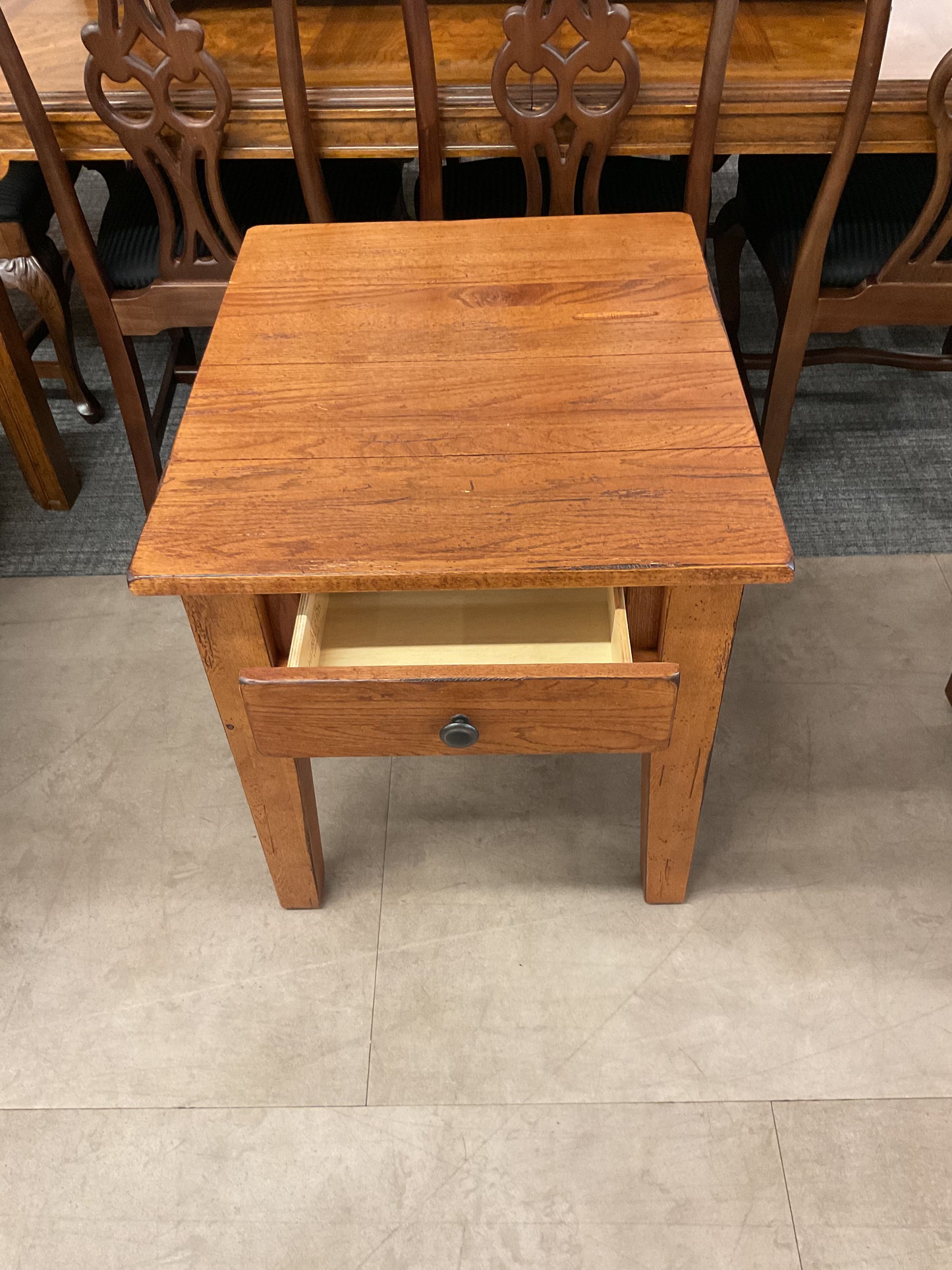 Bro End Table