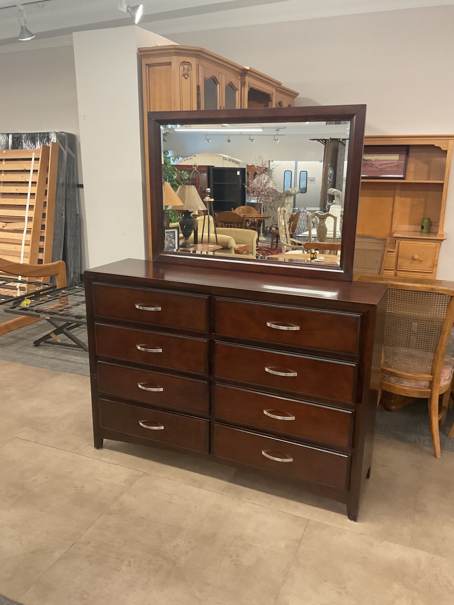 Lotta Drawers Dresser W/Mirror