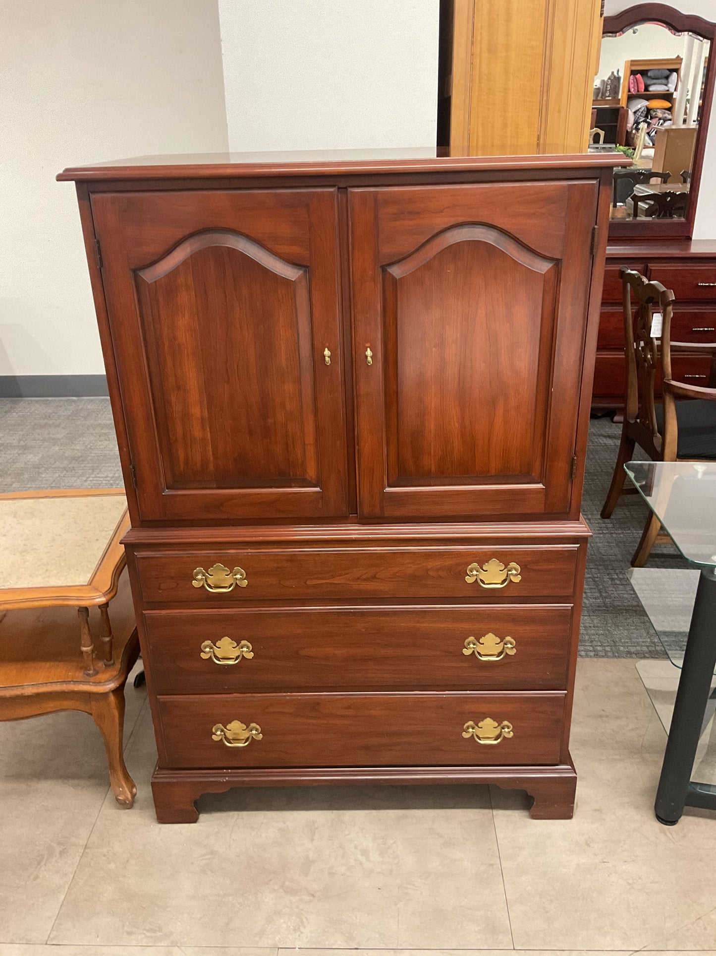 Gentlemen’s Chest