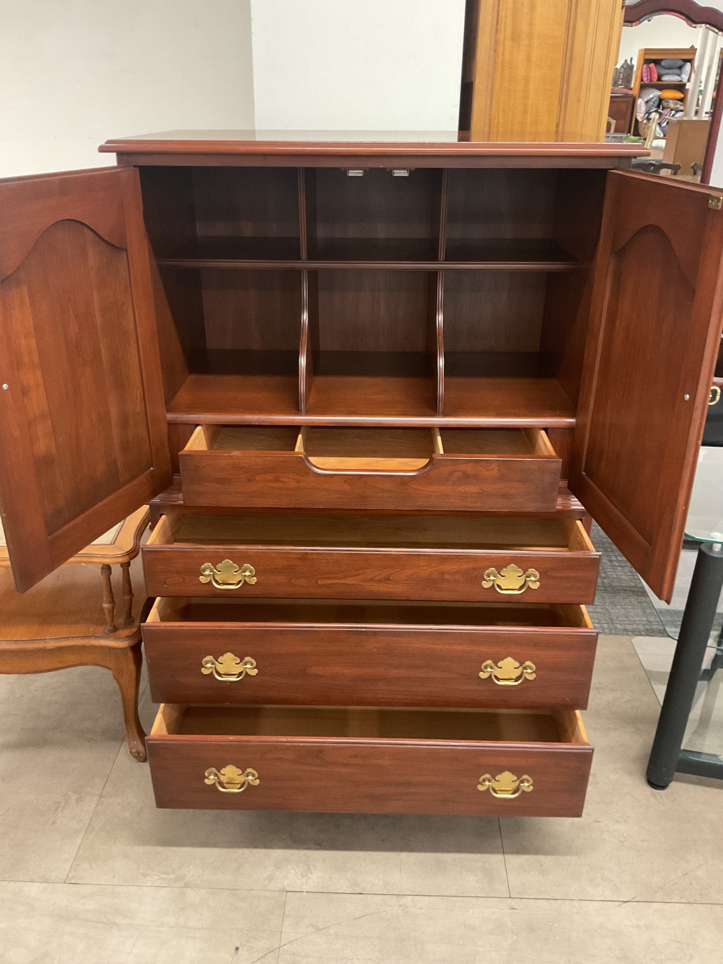 Gentlemen’s Chest