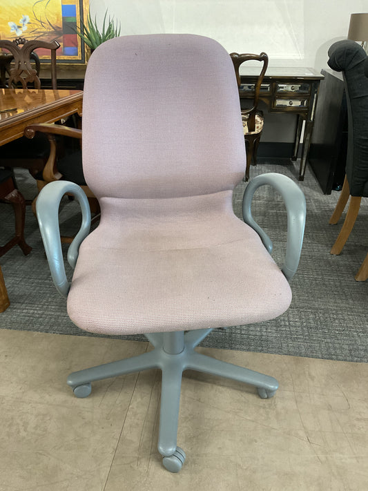 Sweet But Basic Office Chair