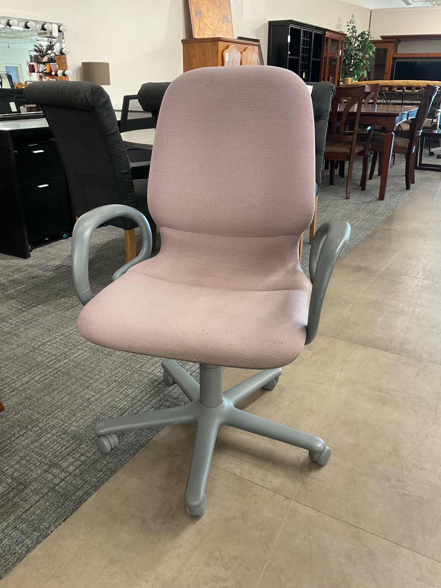 Sweet But Basic Office Chair
