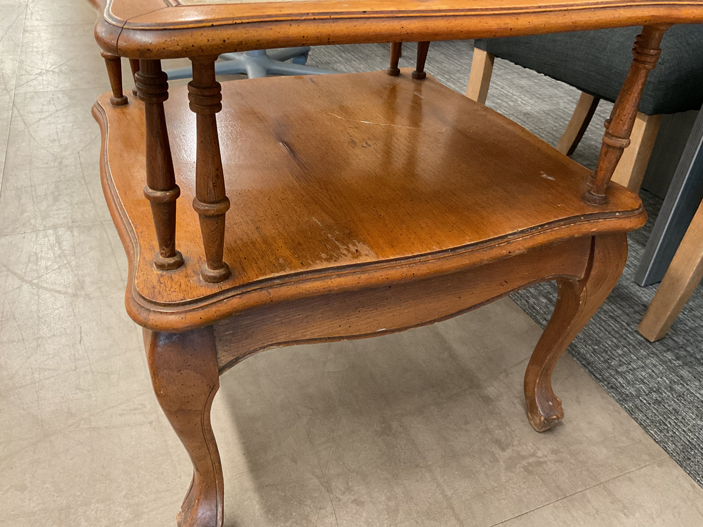 Hard Shell Side table