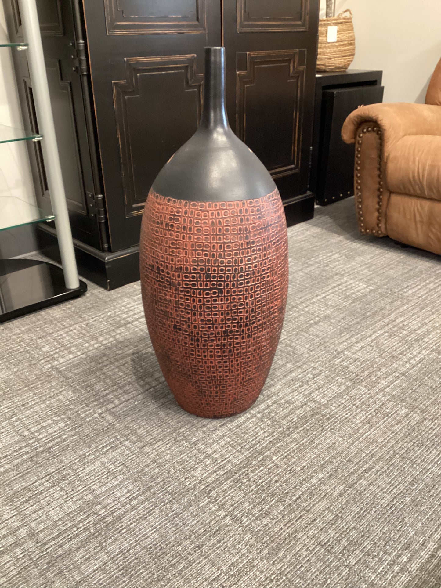 Lady Black Mambazo Vase