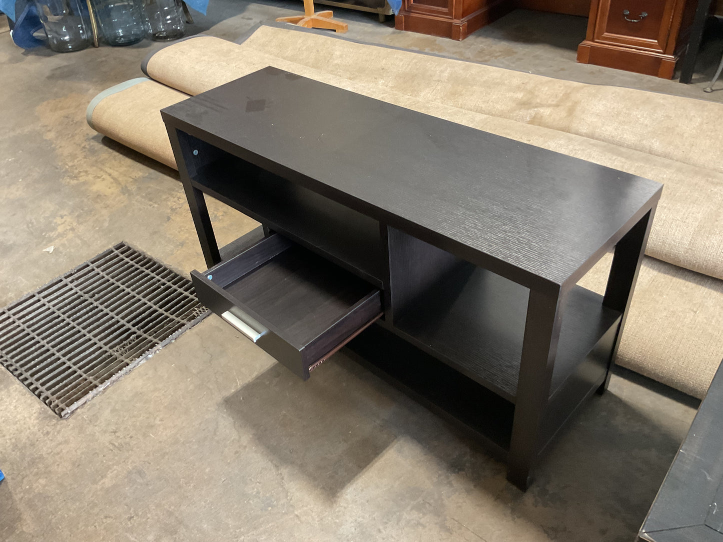 Funky TV Console **wh