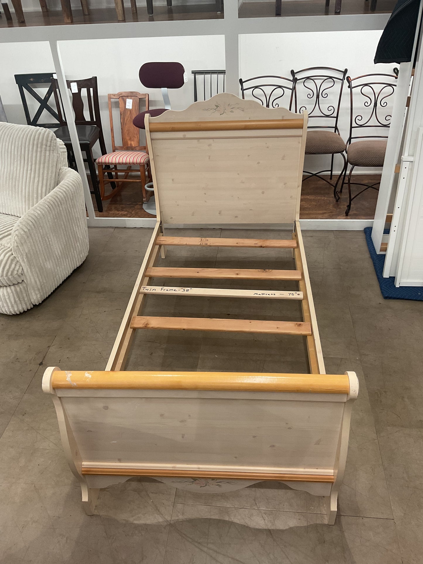Babygirl Twin Bed (B045)