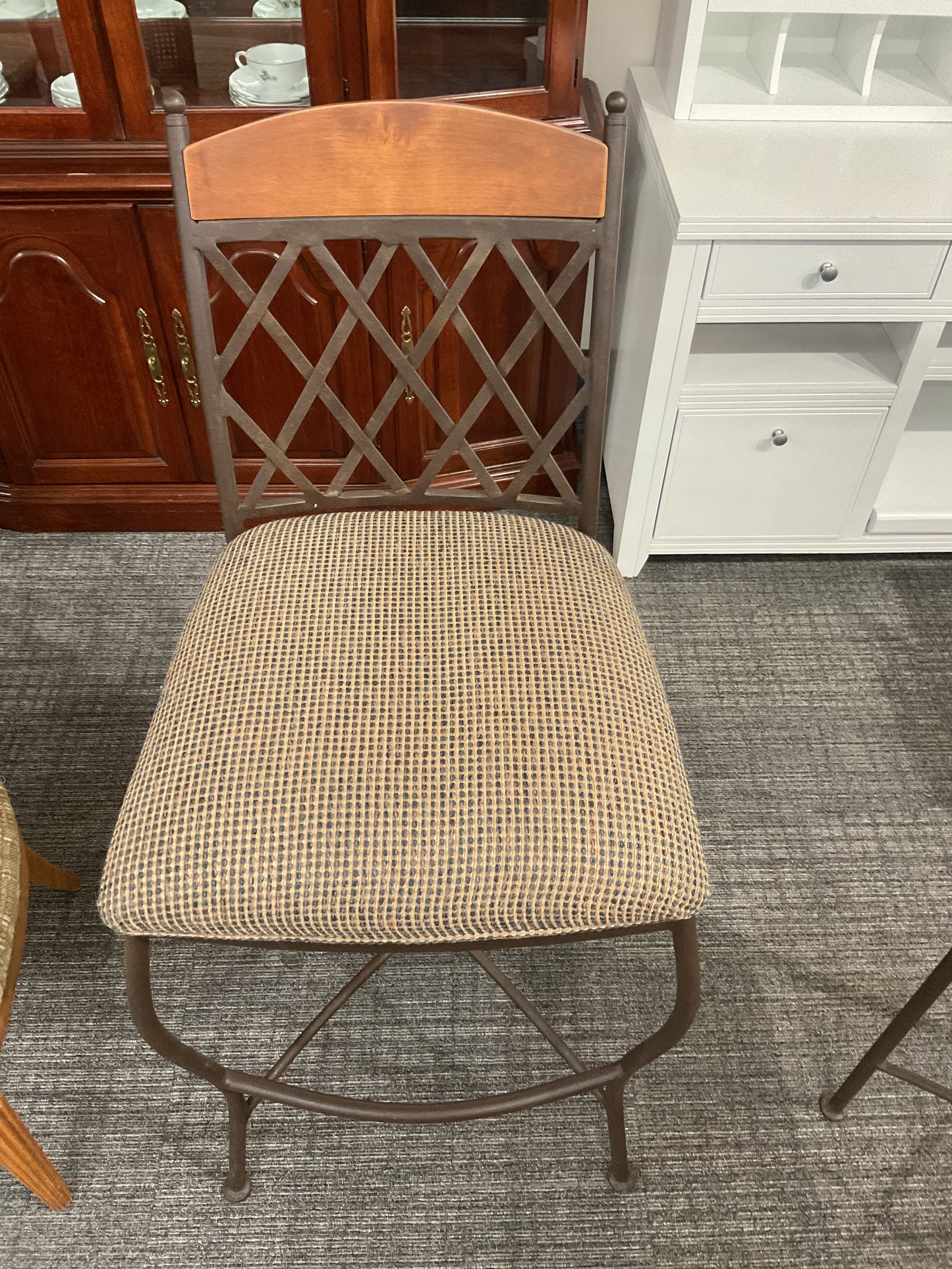 Fun Find Bar Stool Set