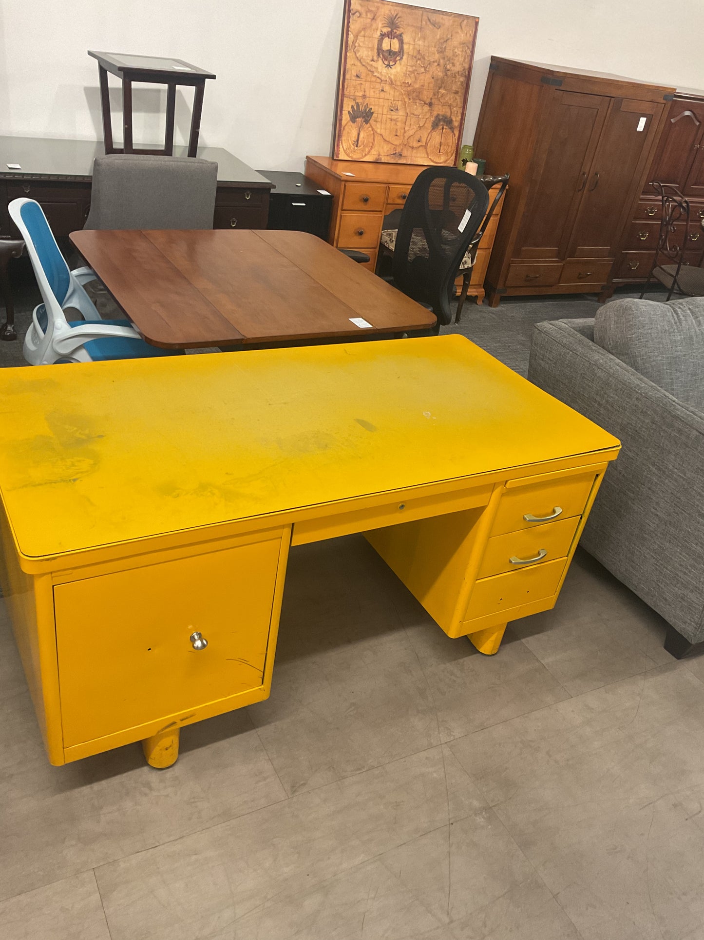 Mellow Yellow Desk