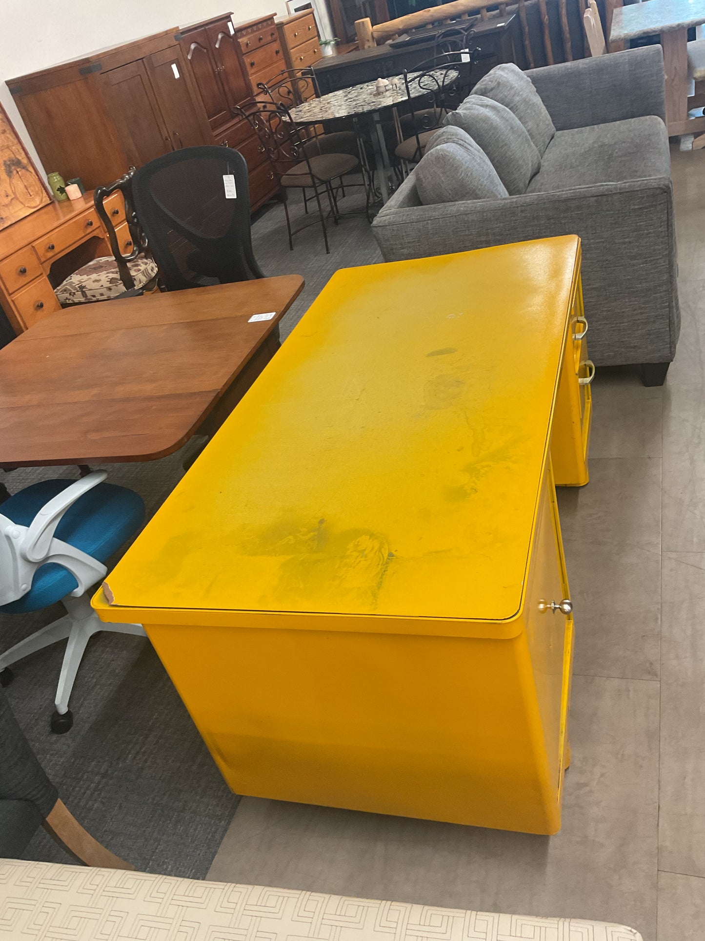 Mellow Yellow Desk