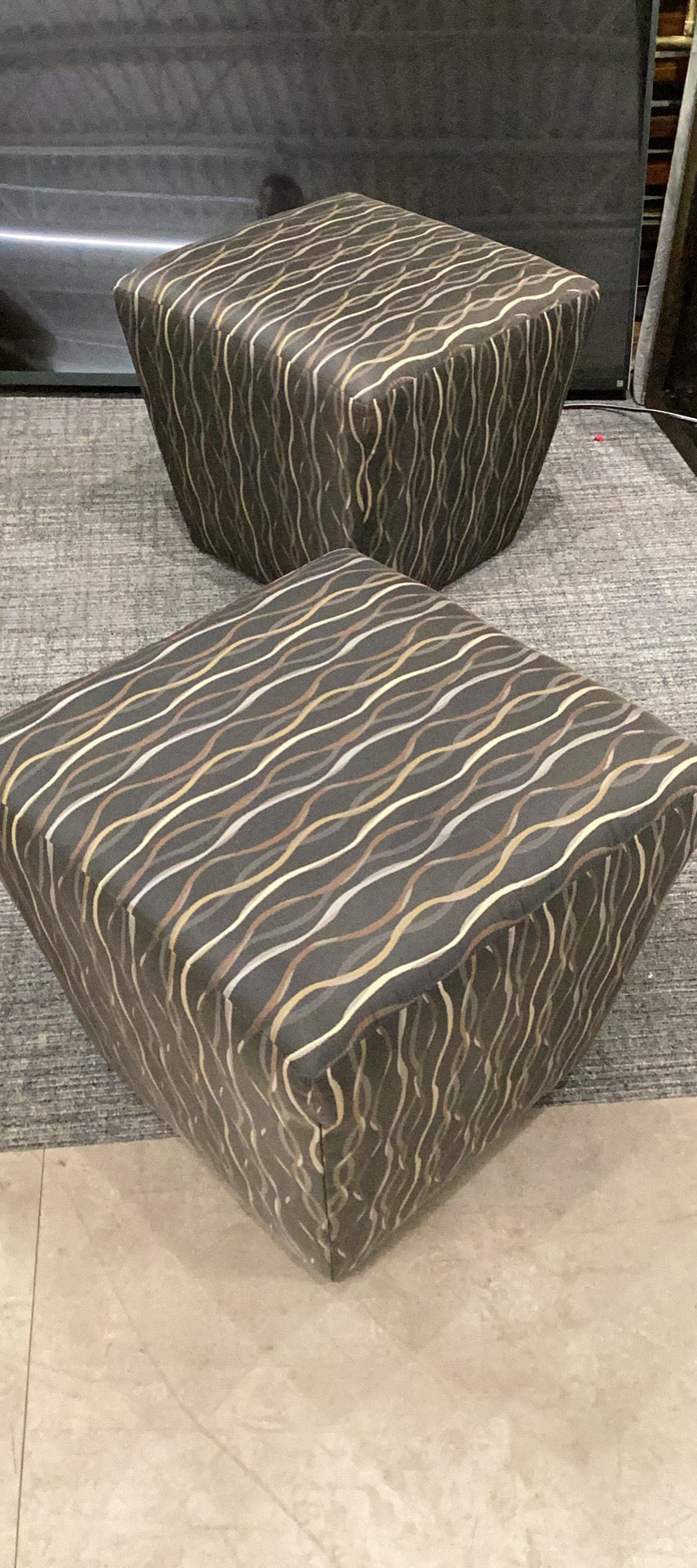 Etan stools