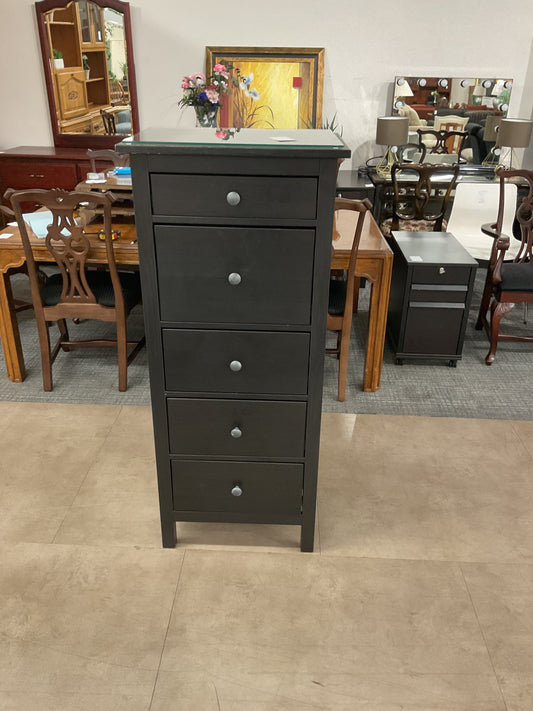 Uli’s No Ladder Dresser