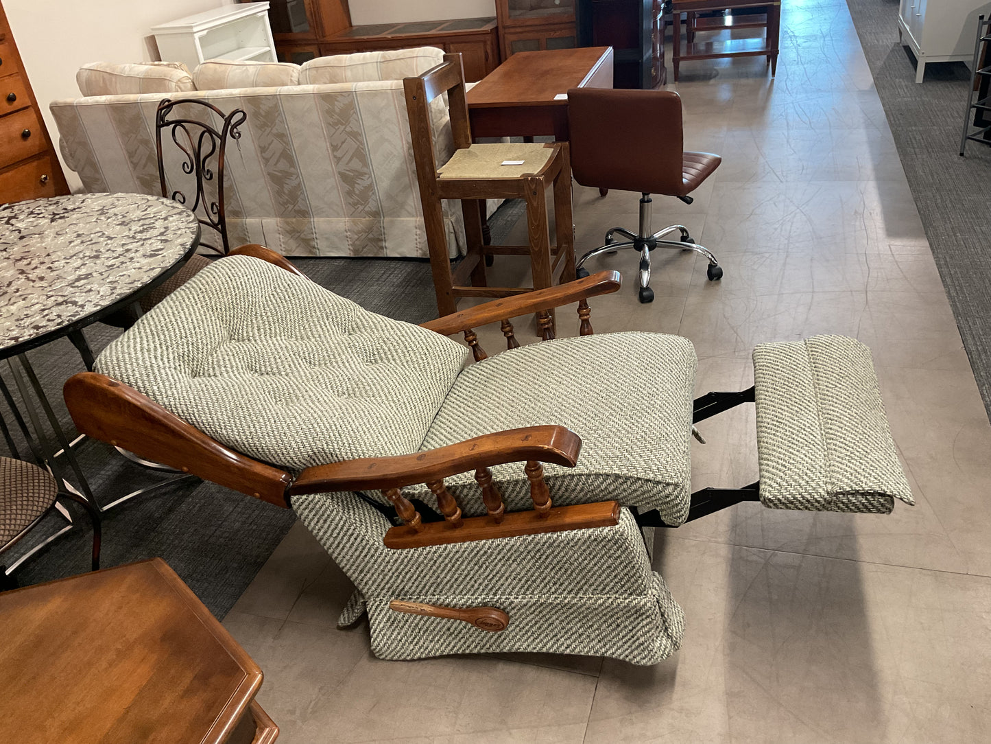 Pompo’s Rocker Recliner