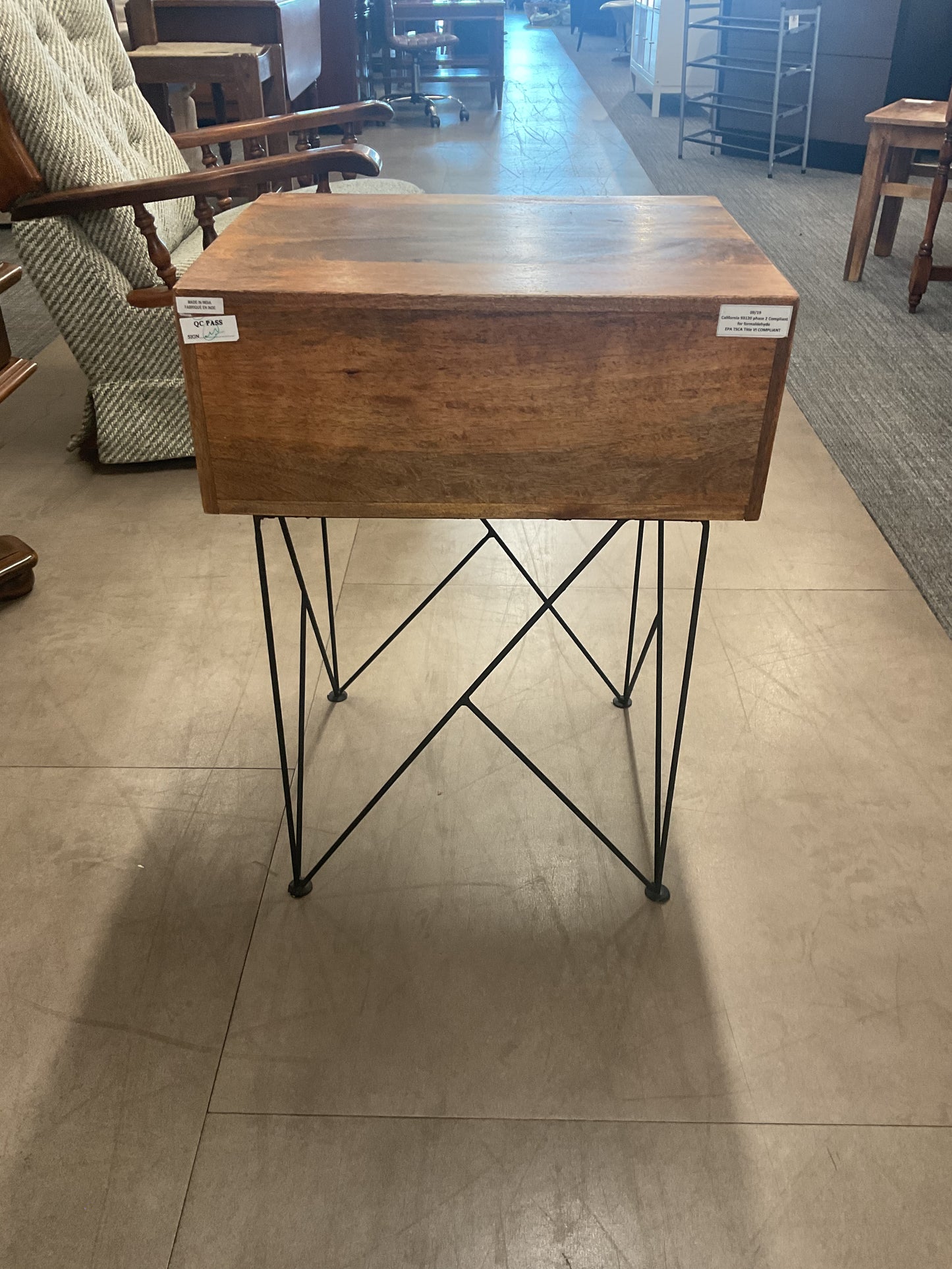 Lexi’s Side Table