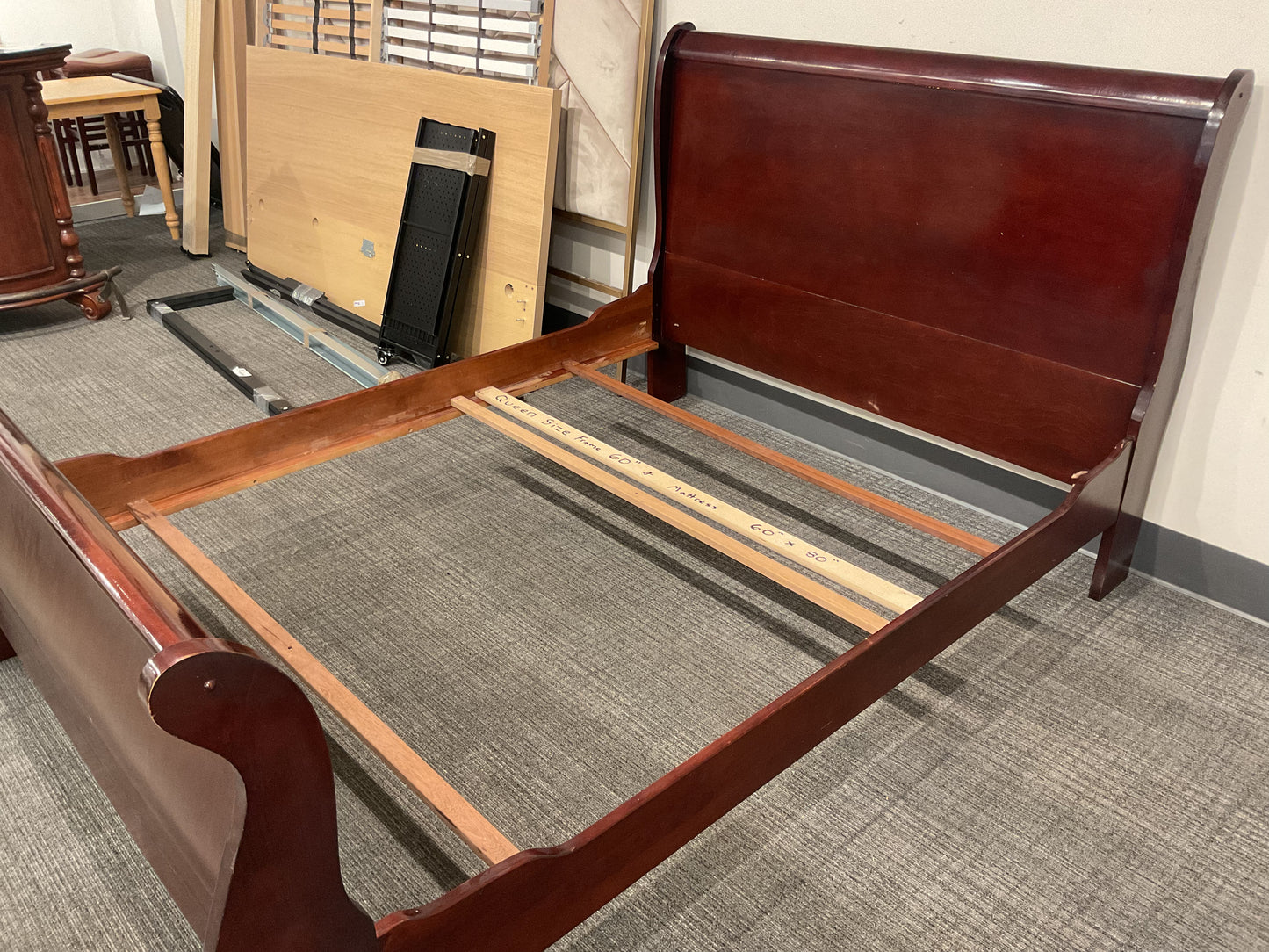 The Queen Bed (B059)