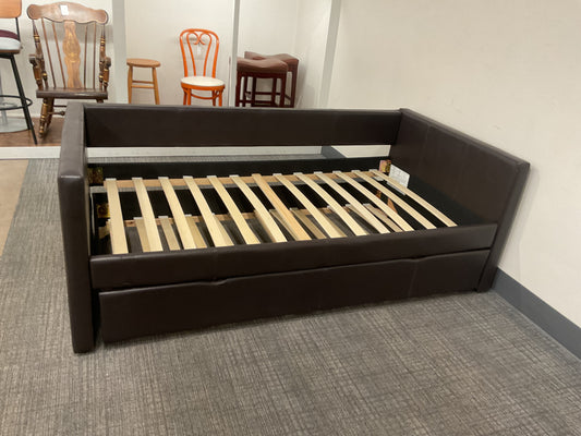 Twin Black Trundle Bed (B031)