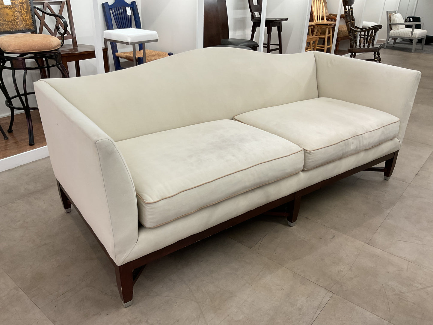 *WH*Essence Sofa
