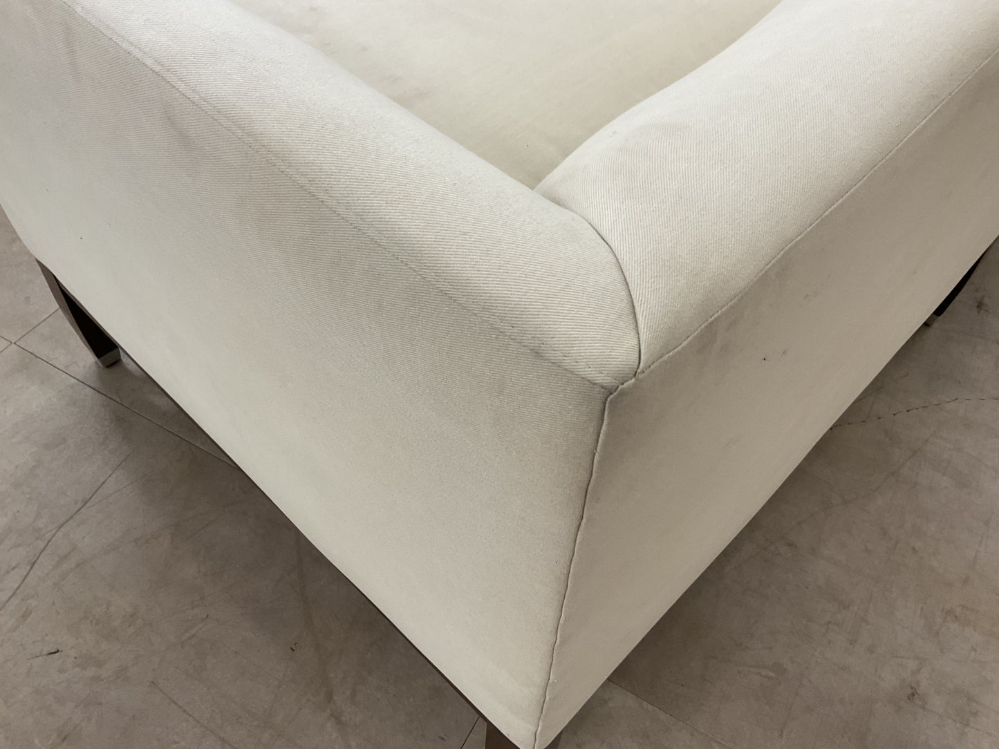 *WH*Essence Sofa