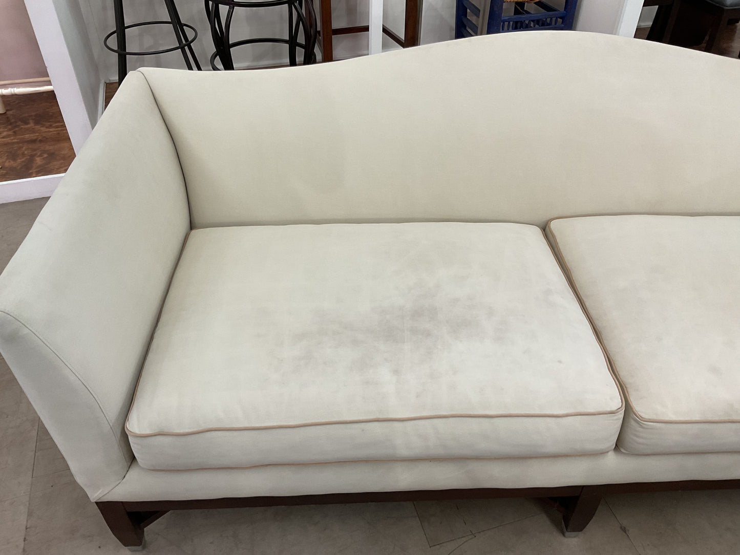 *WH*Essence Sofa