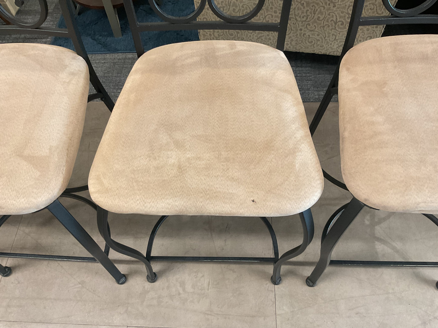 Counter Clock Stool Set