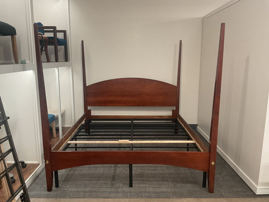 4 Points King Bed (B066)