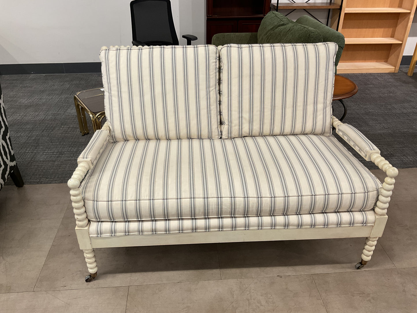 Pearl Sofa