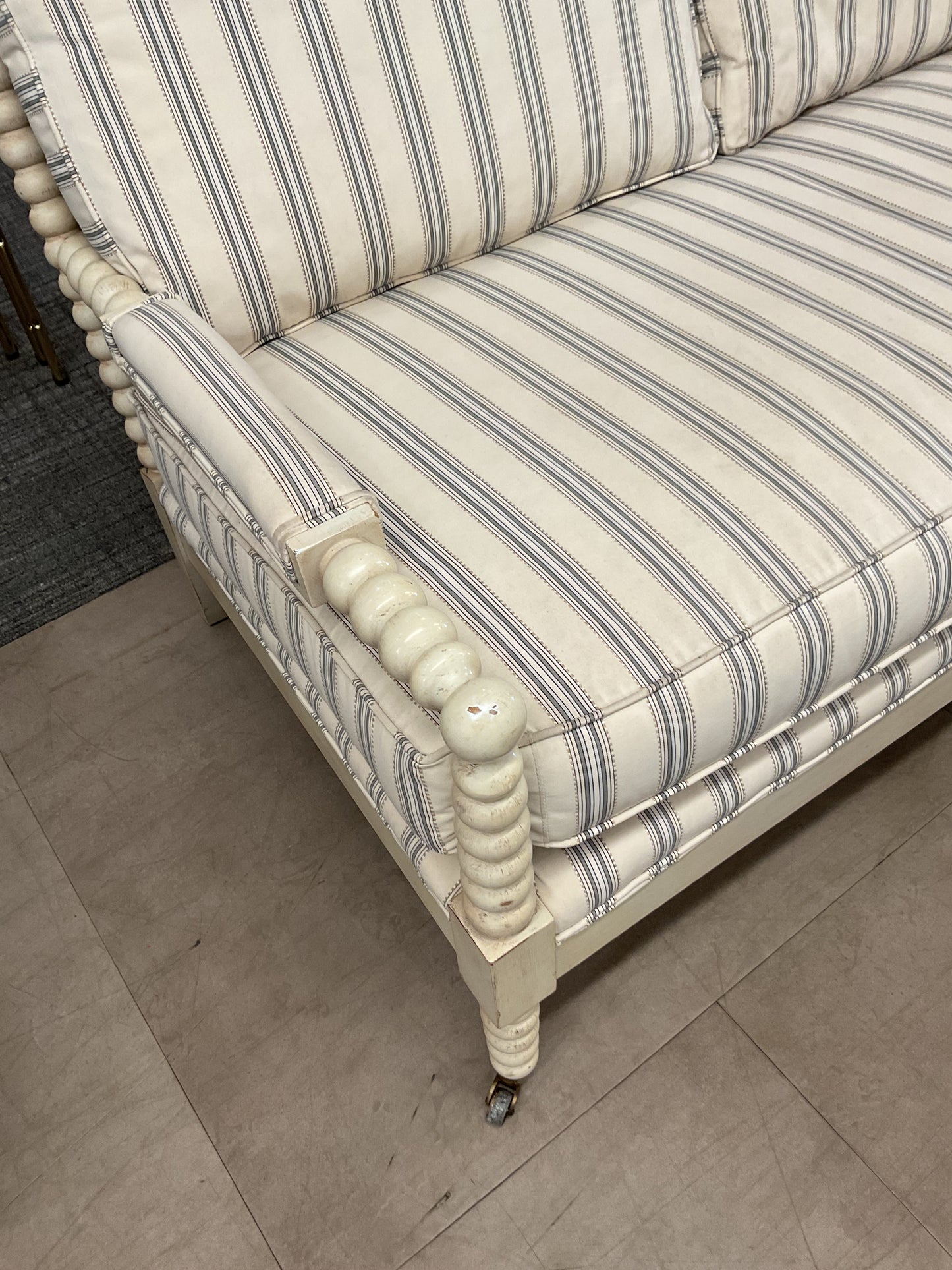 Pearl Sofa