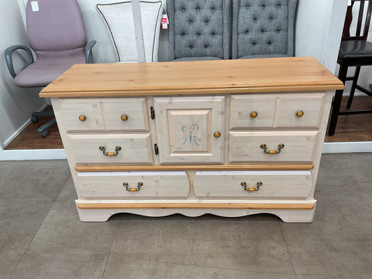 Princess Dresser