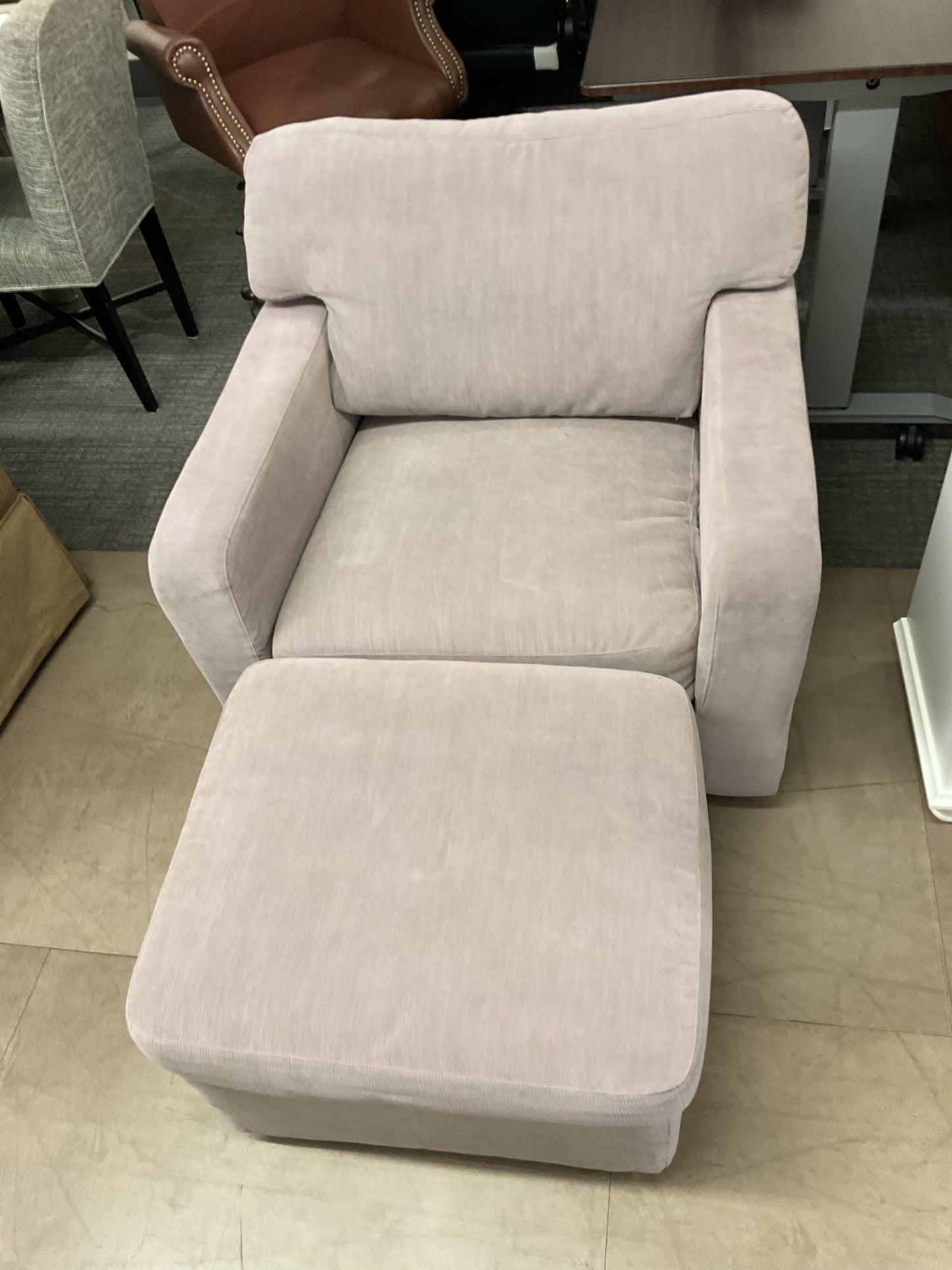 Land B4 Time Chair & Ottoman