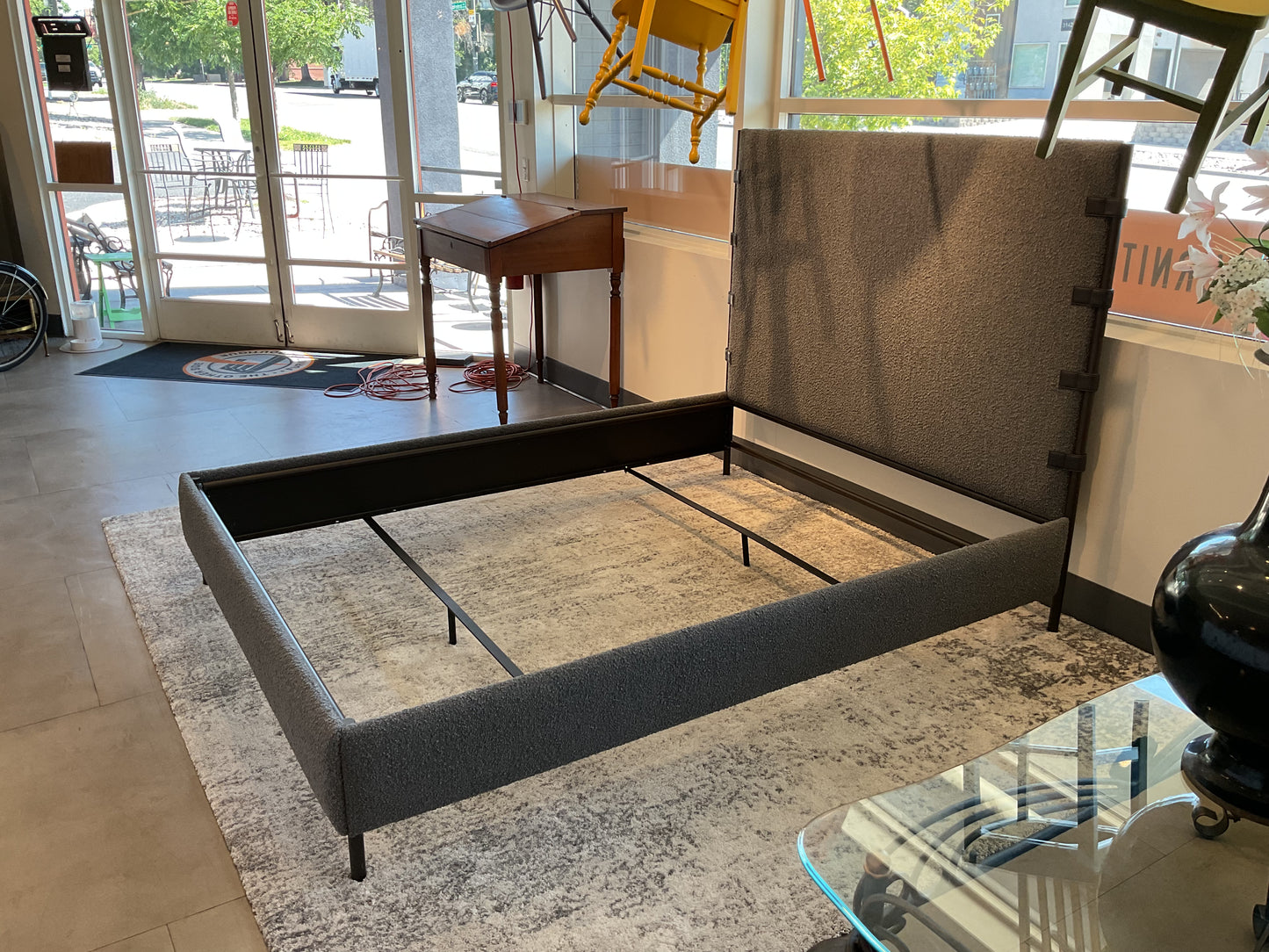 Four Dreams Queen Bed (B038)