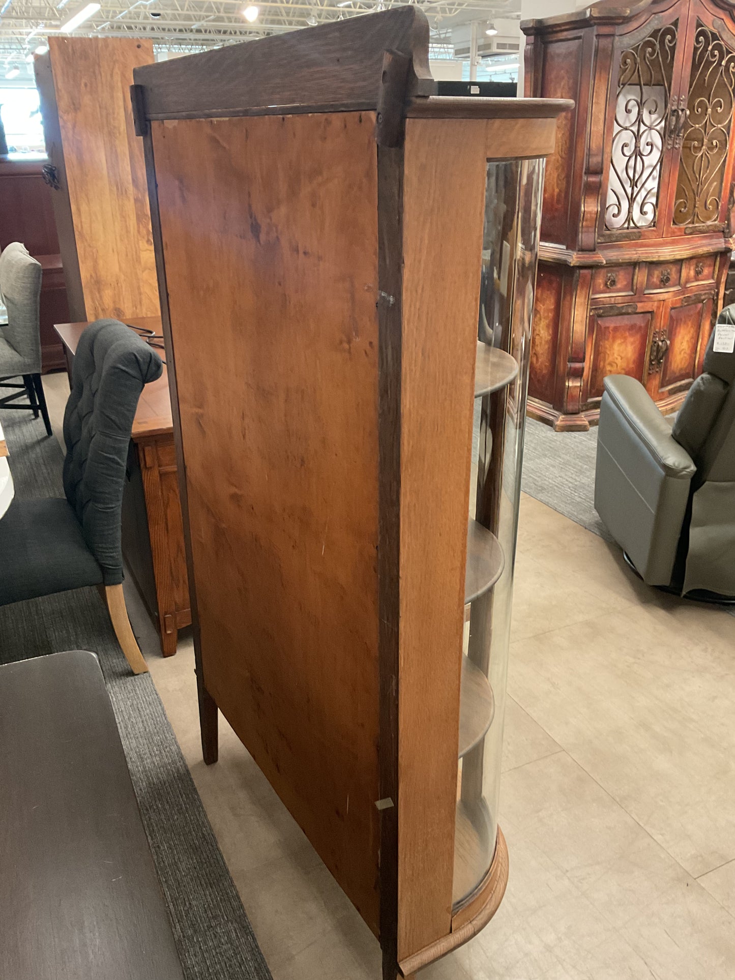 Throw Back Cabinet